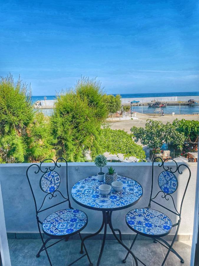 Seaview Apartment Tsoútsouros エクステリア 写真