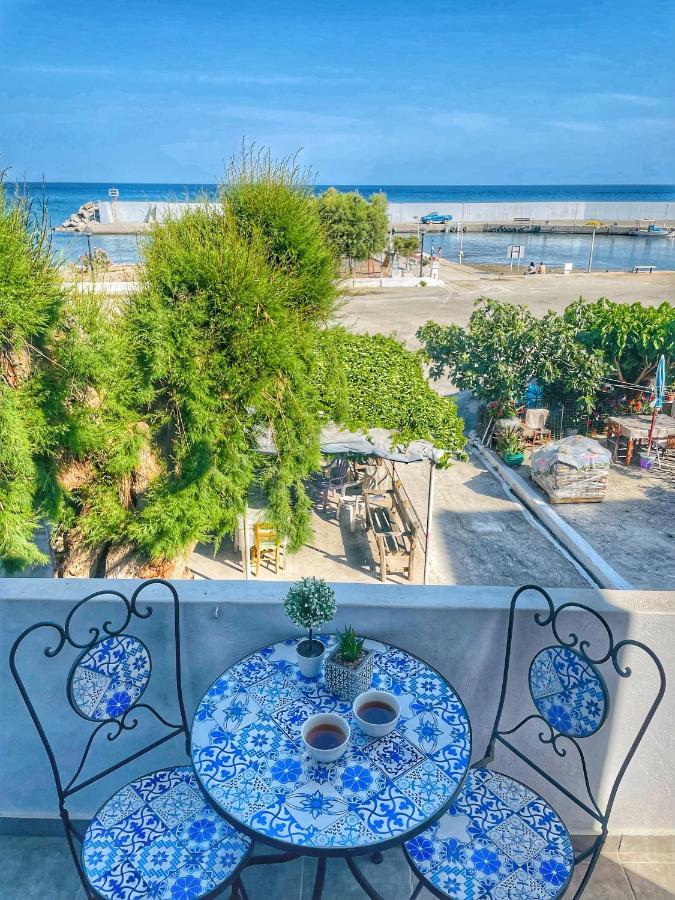 Seaview Apartment Tsoútsouros エクステリア 写真